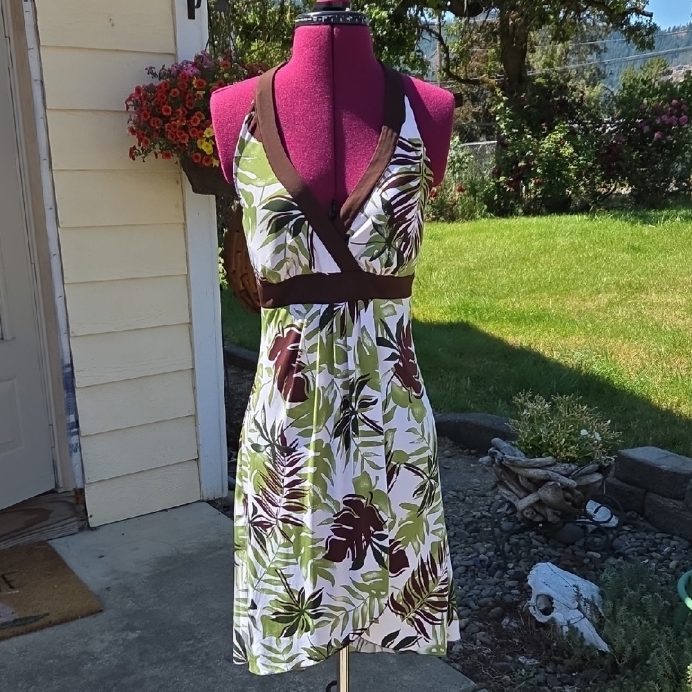 XOXO Green and Black Halter Wrap Sundress. F